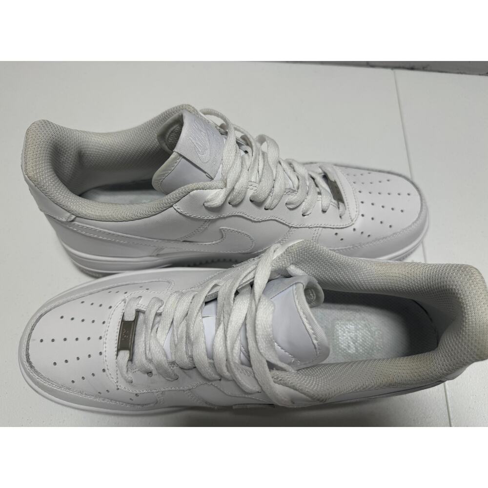 Nike Air Force 1 Low Triple White Classic AF1- Fast Shipping - Picture 7 of 14